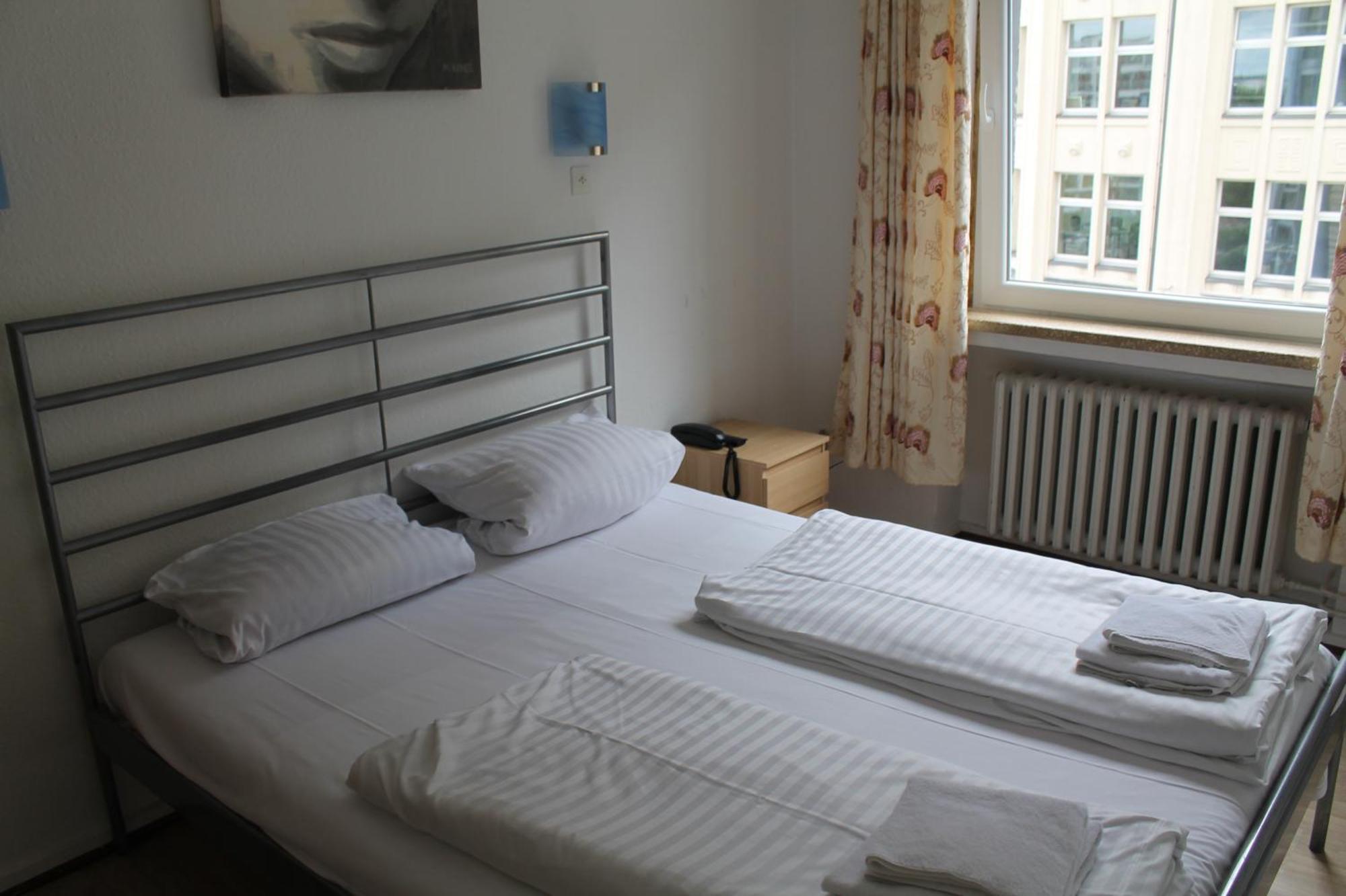 Hotel Lilienhof Hamburg Exterior foto